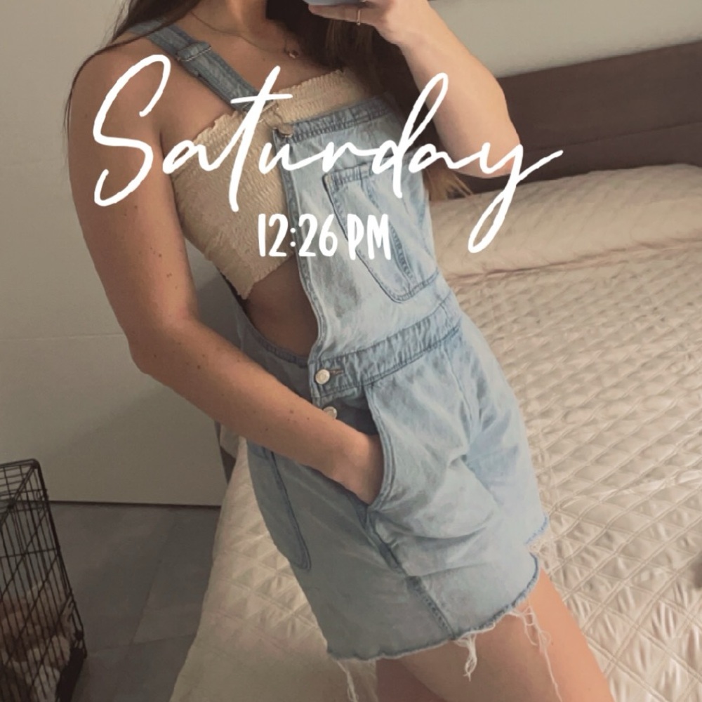 Gap Size Large Light Wash Denim Overall Shorts